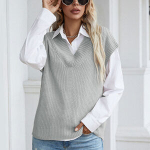 Women's solid color v-neck knitted sweater vest